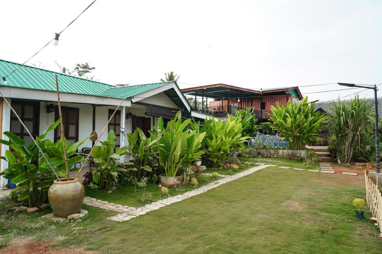 Dangau Sala D'Kontena Alor Setar Dış mekan fotoğraf
